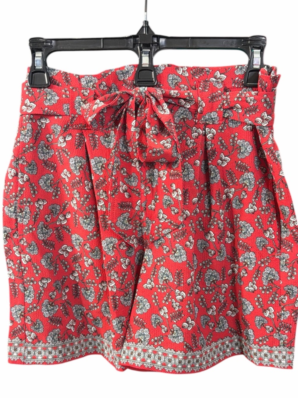 Max Studio Womens High Rise Floral on Red. Tie-Waist Shorts EC Size Large
